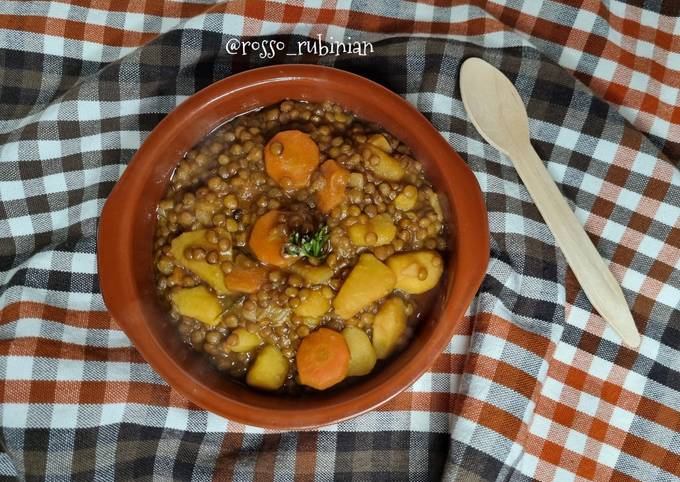 Ricetta Zuppa Lenticchie E Patate Di Rosso Rubinian Cookpad