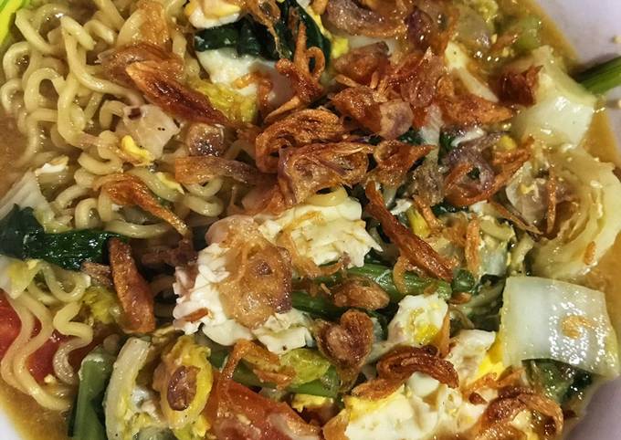 Resep Mie Goreng Nyemek Oleh Dewialwie Cookpad