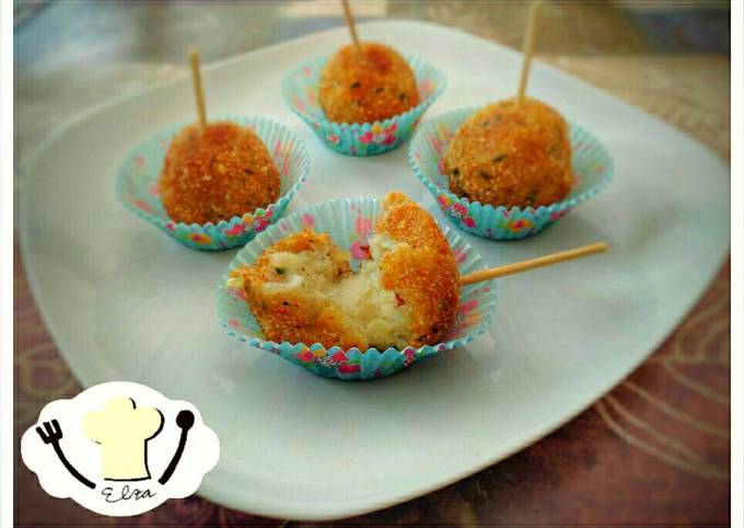 Resep Potato Cheese Balls Oleh Elza Simple Kitchen Cookpad