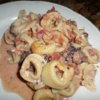 Crock Pot Sausage & Cheese Tortellini