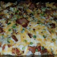 Chicken Bacon Ranch Potato Bake Recipe by Mama Ashlee - Cookpad