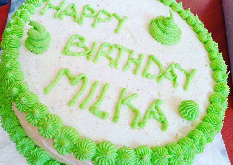 Simple Vanilla Cake With Buttercream Decoration Recipe By Joyce Ng