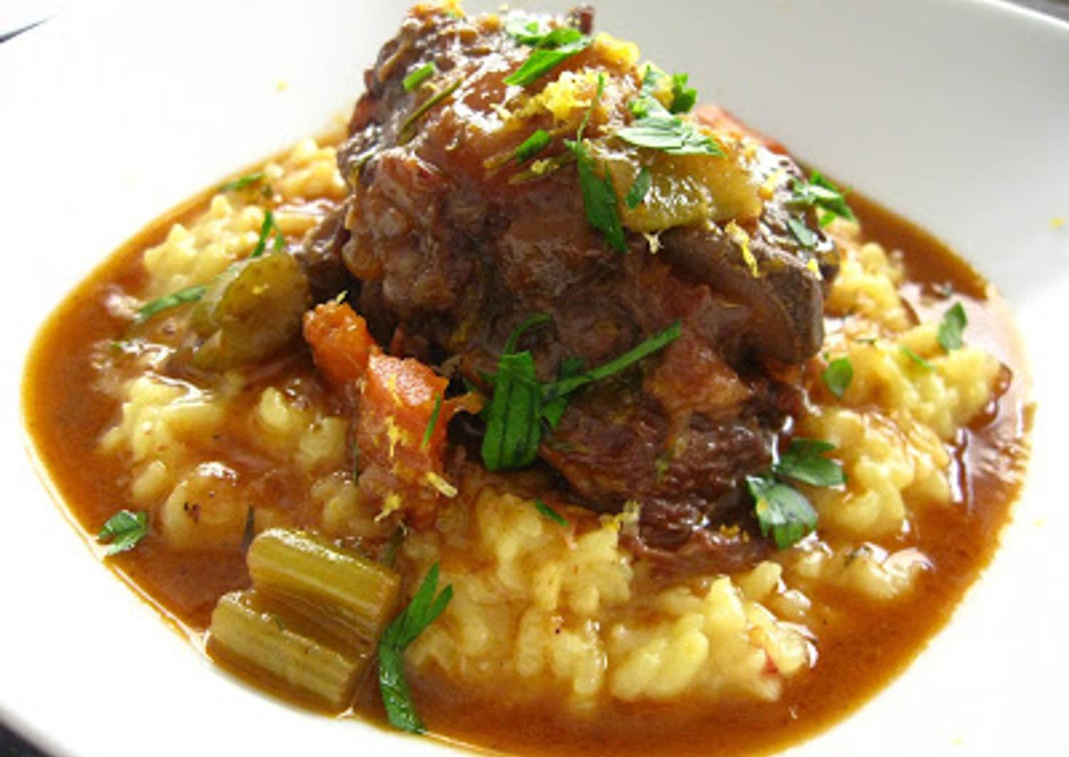 Budget Oxtail Osso Buco (for regular stovetop and pressure cooker) Recipe by Shinae Cookpad