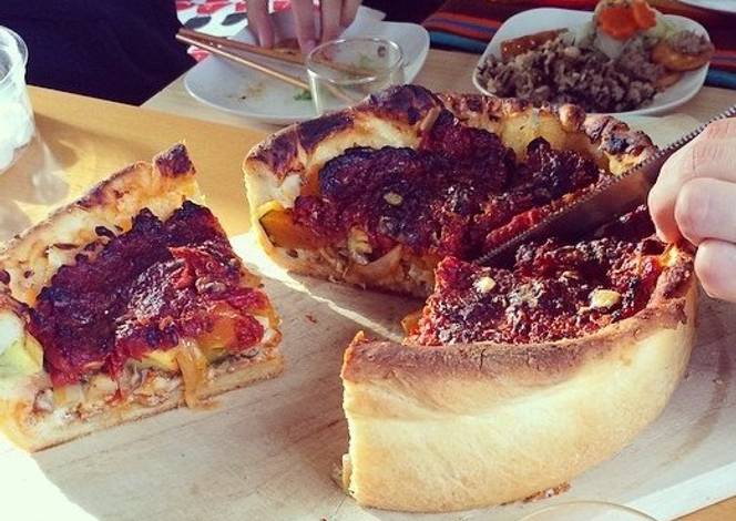 Resep Chicago-style Deep Dish Pizza Resep Chicago-style Deep Dish Pizza