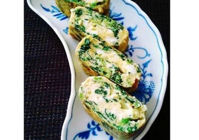 Resep Spinach and Cheese Rolled Omelette (Tamagoyaki)