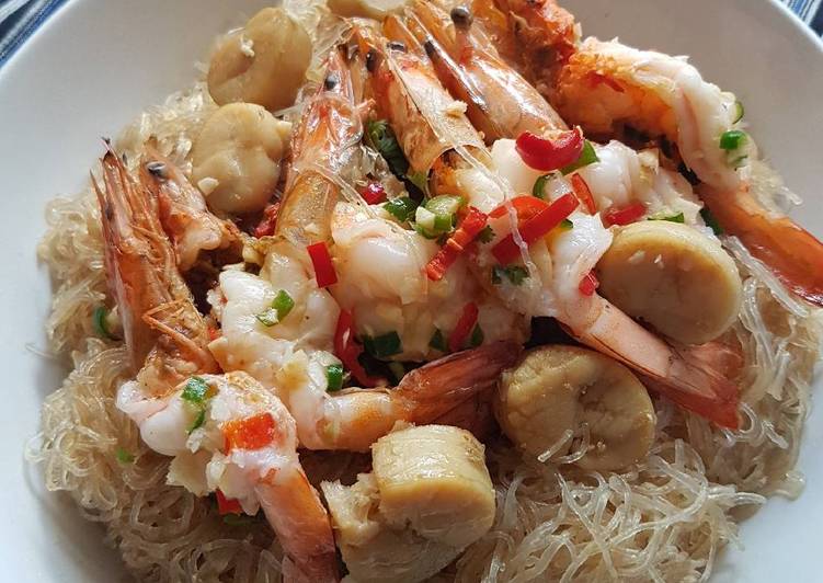 Pan Fried Shrimp Scallop With Oyster Sauce Glass Noodle Recipe by Cindy