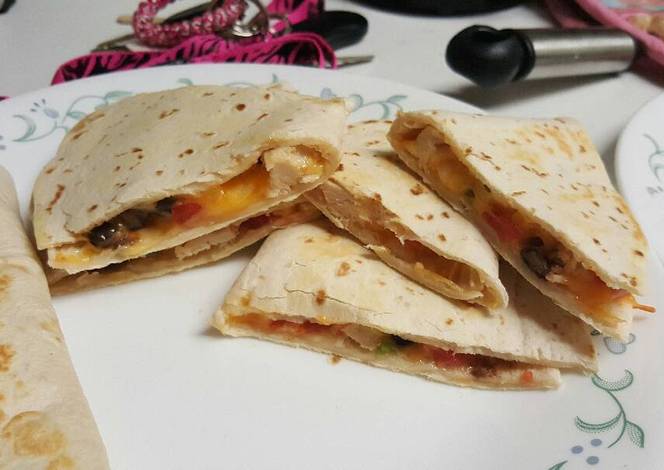 Resep Chicken Quesadillas - simple, quick and so yummy!