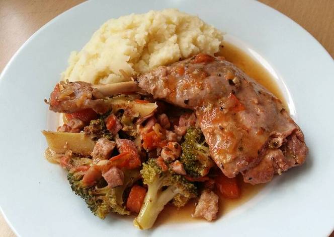 Resep Vickys Braised Duck Legs with Mixed Vegetables Resep Vickys Braised Duck Legs with Mixed Vegetables