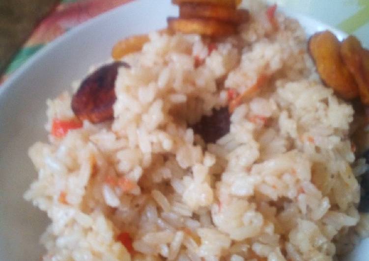 Jollof Rice With Dodo Recipe By Destiny Abjm Cookpad - 