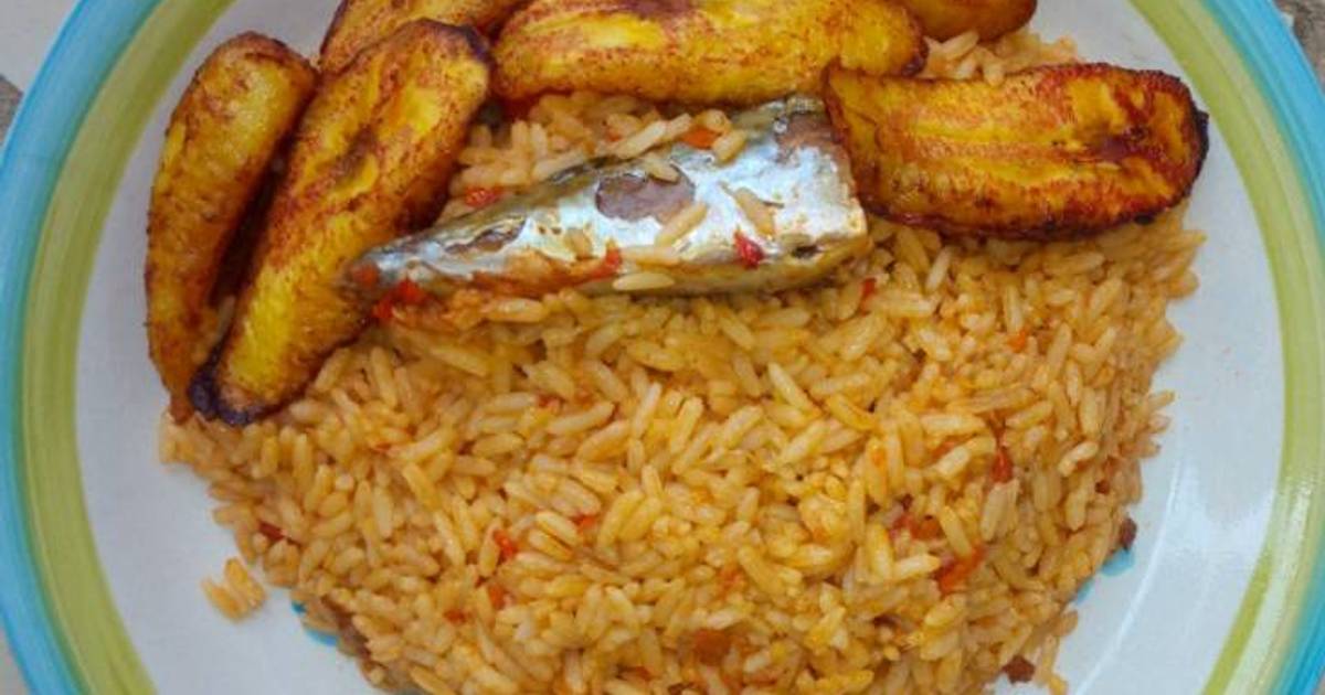 Fried plantains and jollof rice Recipe by Blessing baby Cookpad