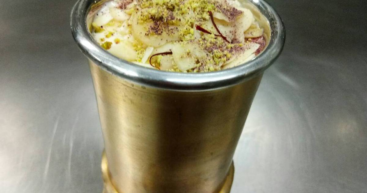 आपकी लस्सी को मीठा और मसाला के साथ आयुर्वेदिक अच्छाई आपकी लस्सी को मीठा और मसाला के साथ आयुर्वेदिक अच्छाई