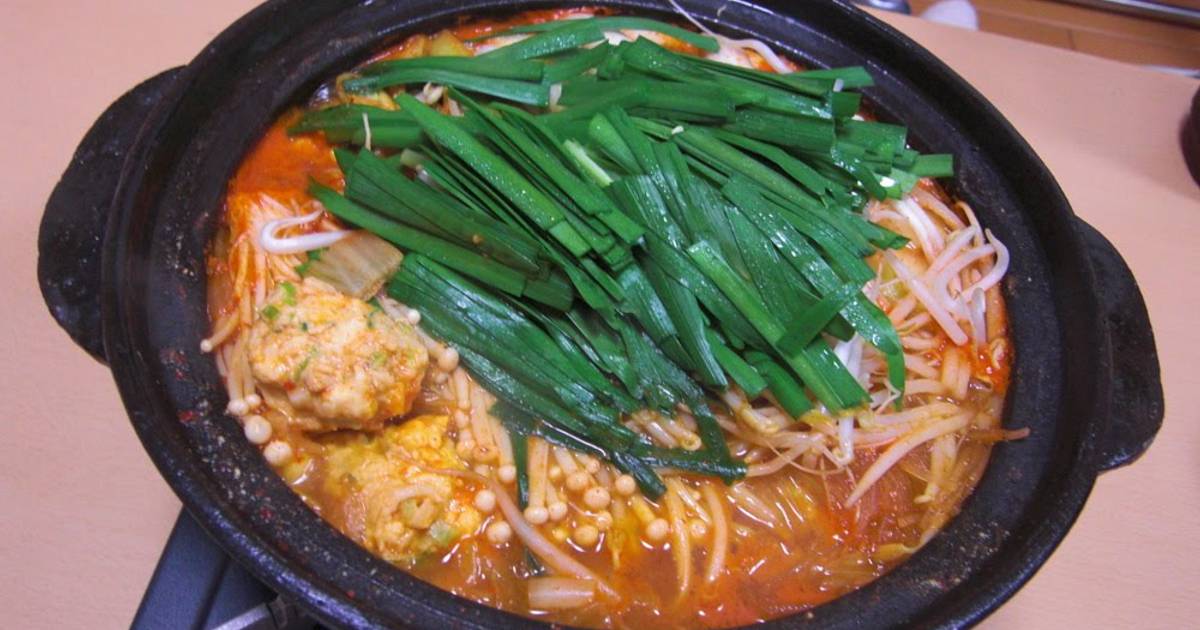 With Delicious Meatballs! Easy Kimchi Nabe (Hot Pot) Recipe by cookpad