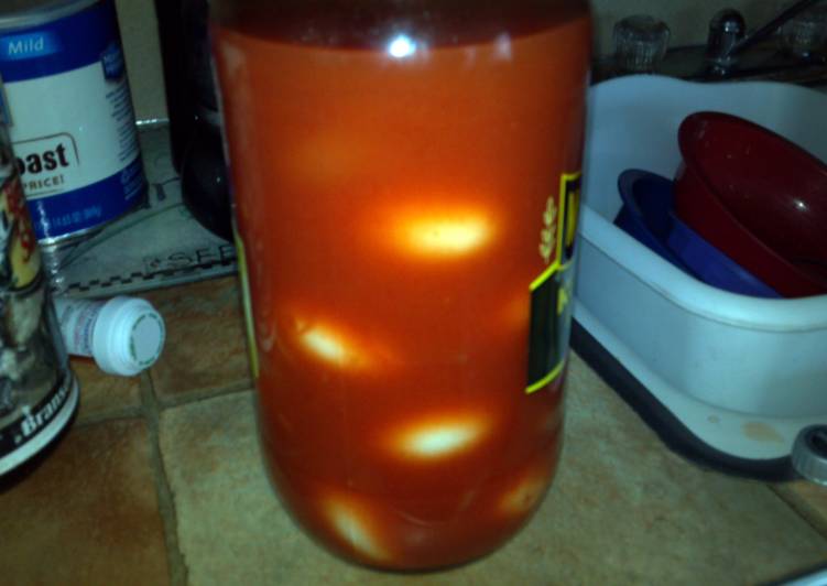 Hot sauce Pickled eggs Recipe by Rugsrme Cookpad