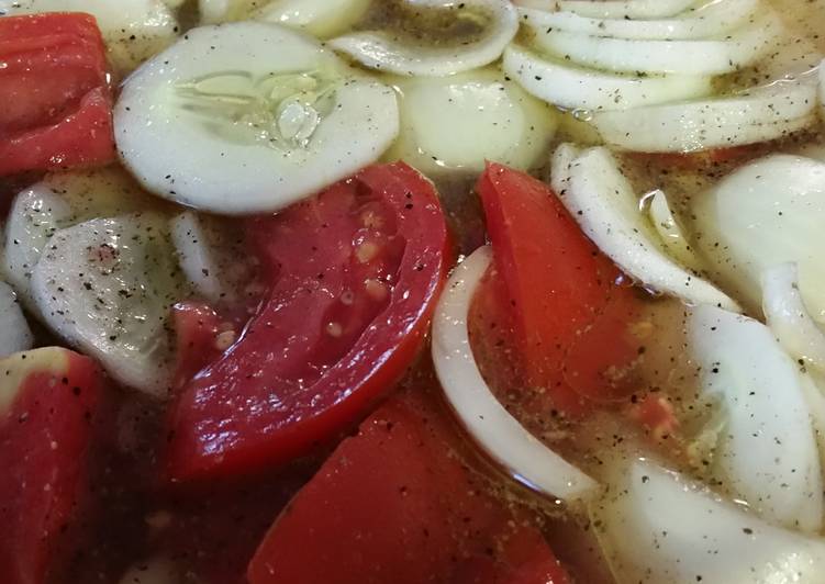 Cucumber tomato onion vinegar salad Recipe by Jennifer Cookpad