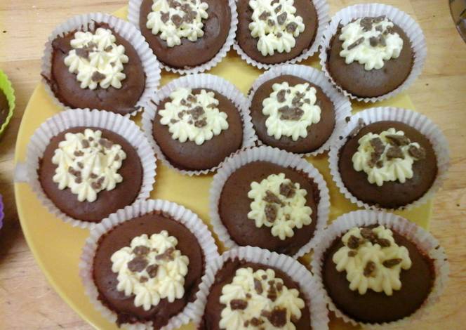 Resep Irmgards Chocolate & Cookie Cream Cupcakes
