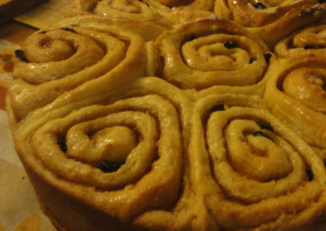 Resep Cinnamon rolls.