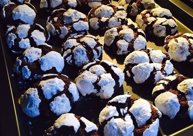 Resep Chocolate Crinkle Cookies