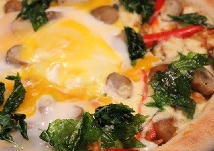 Pad Gra Prao Pizza Recipe by cookpad.japan - Cookpad