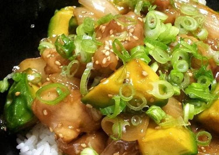 Spicy Chicken and Avocado Rice Bowl Recipe by cookpad.japan Cookpad