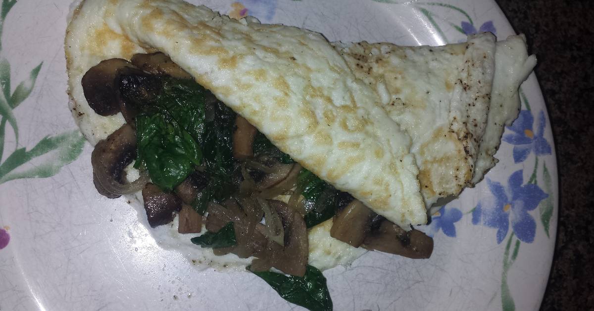 Spinach and mushroom egg white omelette Recipe by beckysmith4.3 Cookpad