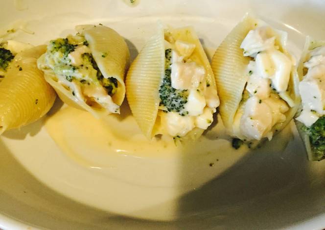 Resep Chicken Broccoli Alfredo Stuffed Shells