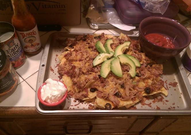 Resep Smoked Shredded Pork Shoulder Macho Nachos