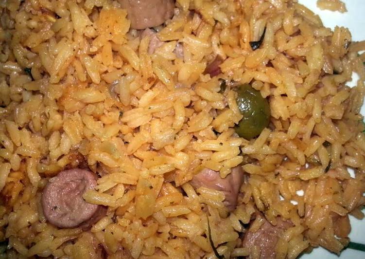 Arroz con Salchichas / Rice with Vienna Sausages Recipe by Lunnaa Cookpad