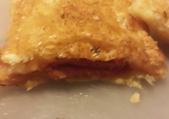 Resep Pepperoni and Cheese pockets Resep Pepperoni and Cheese pockets