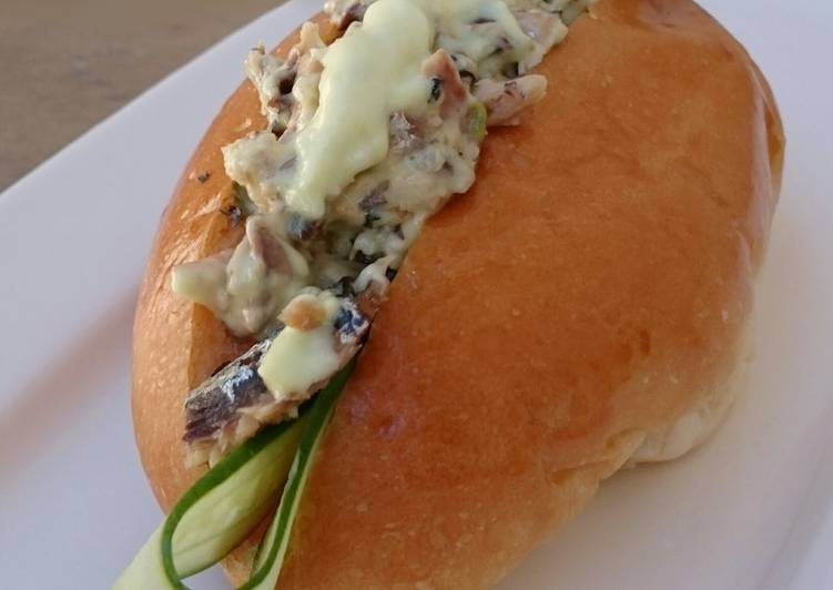Sardine In Wasabi Mayonnaise Bun Recipe by LG Cookpad