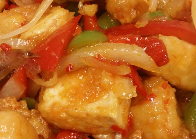 Resep Stir fry sweet chili glazed tofu with peppers & onions and Thai Baisil