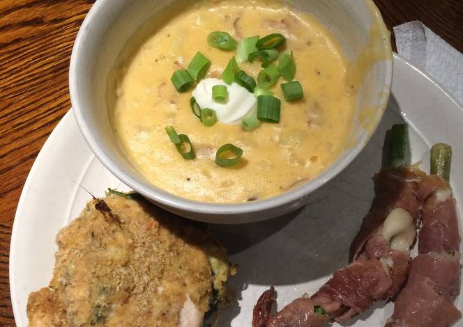 Resep Cheesy Potato Bacon Soup Resep Cheesy Potato Bacon Soup