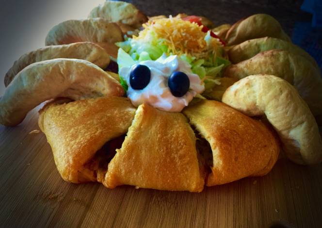 Resep Halloween Spider Taco Ring