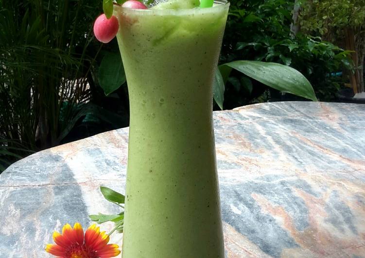 Kanya's Kiwi &  Apple Drink