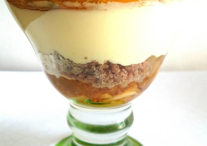 Resep Caramelized apples, lemon cream, cinnamon crumble with passion fruit