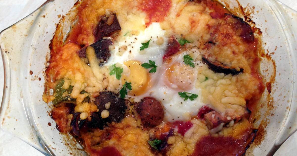 Baked eggs and aubergine in spicy sauce Recipe by Jenny Atkinson Cookpad