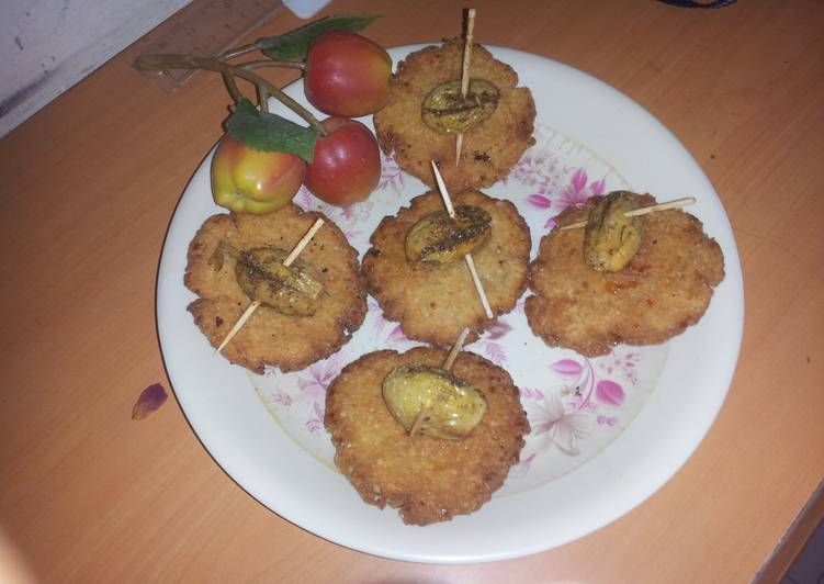 Baked sweet mathri recipes Baked sweet mathri recipes