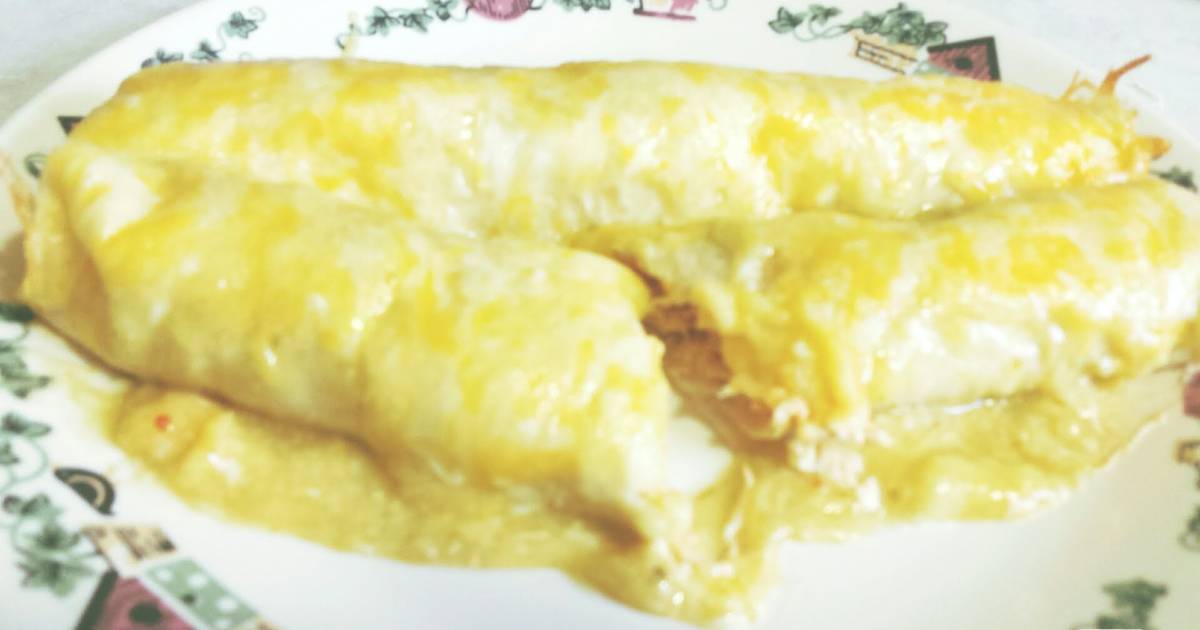 Easy Cheesy Chicken Enchiladas Recipe by michellehogan01  Cookpad