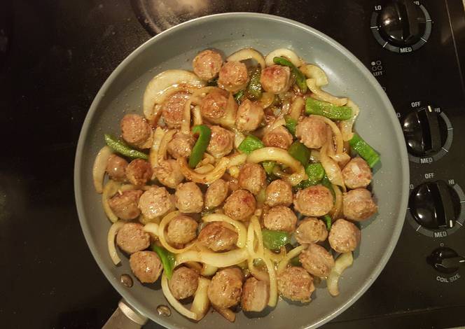 Resep Italian sausage with pepper/onions