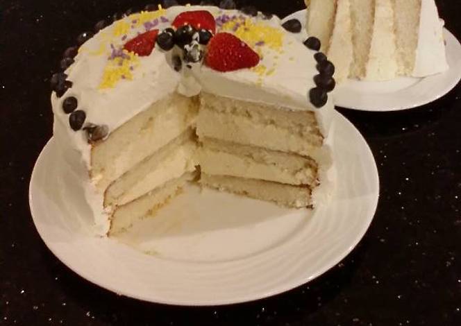 Resep Vanilla Layer Cake with Lemon Cream Filling and Lemon Whipped Cream Frosting