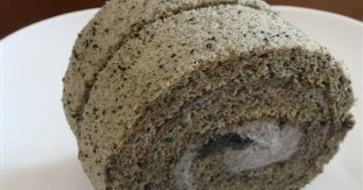 Rich Black Sesame Roll Cake Recipe by cookpad.japan Cookpad