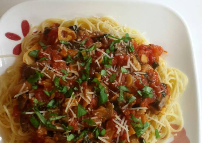 Resep Fresh Garlic-Basil Pomodoro with Mushrooms