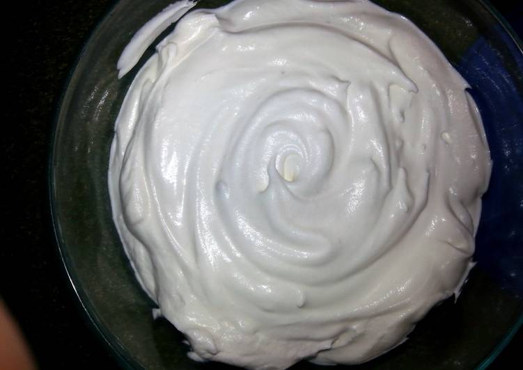 EASY WHIPPED CREAM ICING Recipe by jcostanzo9581 Cookpad