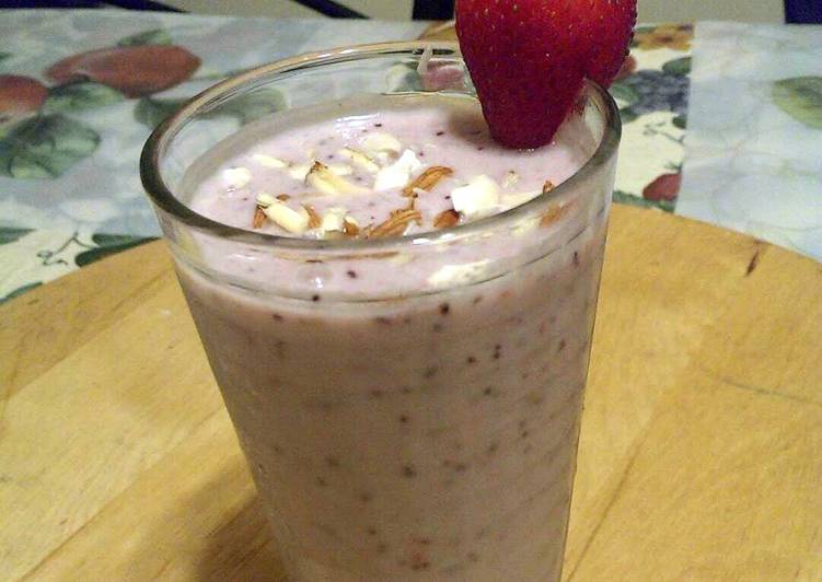 Fresh Berries Post Workout Smoothie! Recipe by NoorAhm Cookpad