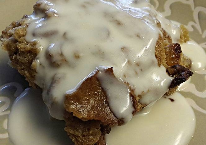 Resep Bread Pudding with Whiskey Sauce Resep Bread Pudding with Whiskey Sauce