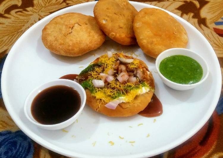 Indian Khasta Kachori | FriendsEAT