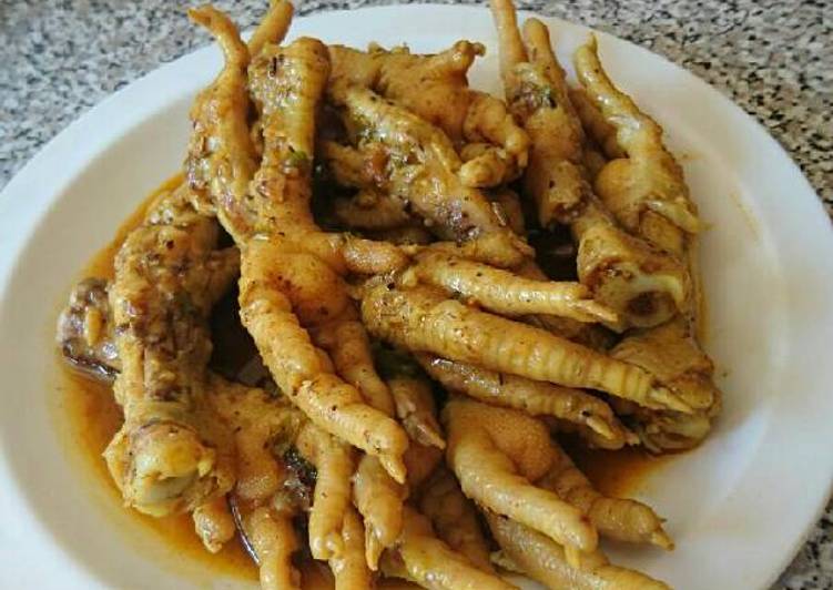 Chicken Feet Recipe by Ndo Makhabane - Cookpad