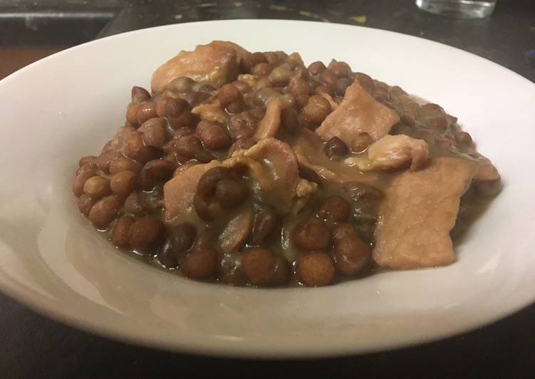 [Image: gray-peas-pays-and-bacon-recipe-main-photo.jpg]