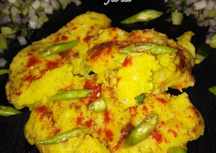 Surti locho recipe (Gujarati Street food recipe) Recipe by Flora