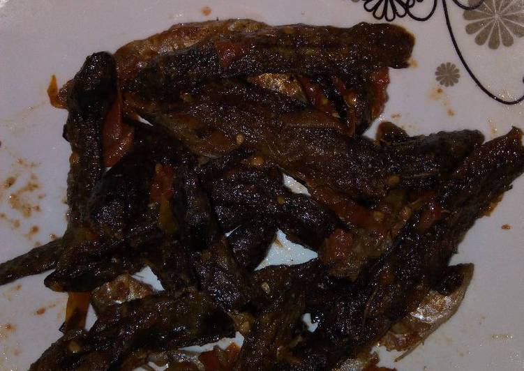 Fried mud fish Recipe by Owino Silvester - Cookpad
