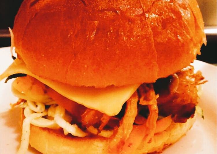 BBQ Pulled Pork 'Burgers' in Brioche Buns Recipe by Jamie Cookpad
